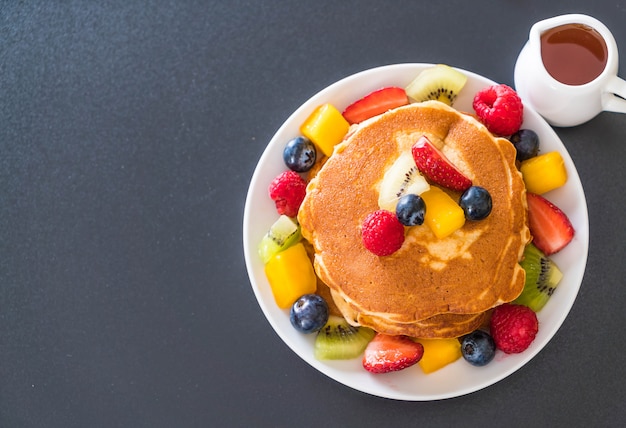 pannenkoek met mix fruit