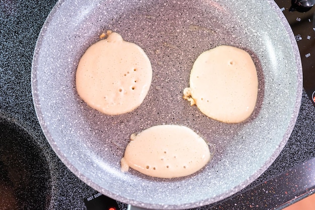 Pannenkoeken bakken