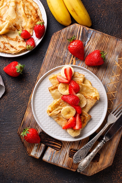 Pannenkoeken met aardbei en banaan