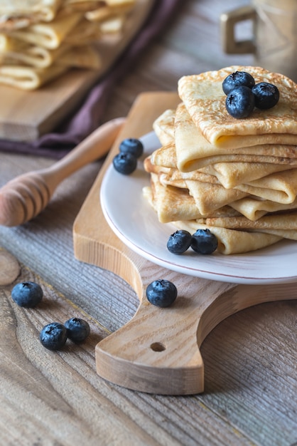 Pannenkoeken met verse bosbessen en honing