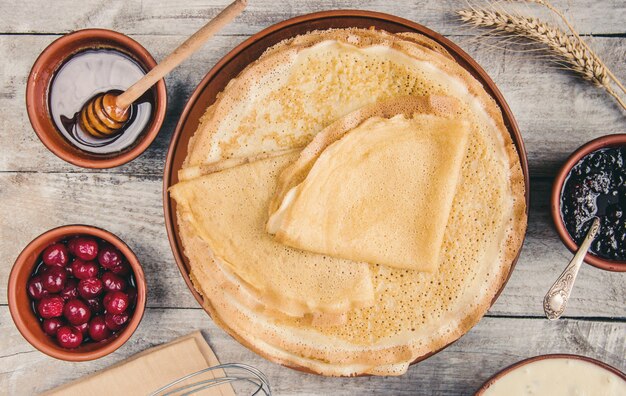 Pannenkoeken zijn huisgemaakt. Pannekoeken.