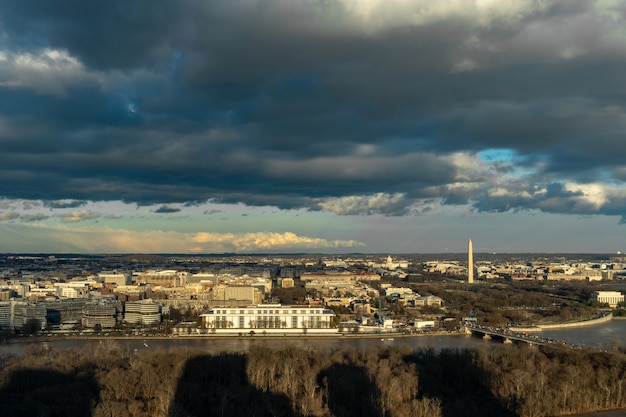 Panorama bovenaanzicht scène van washington dc in de stad die kan zien capitool, washington monument, lincoln memorial en thomas jefferson memorial, geschiedenis en cultuur voor reisconcept