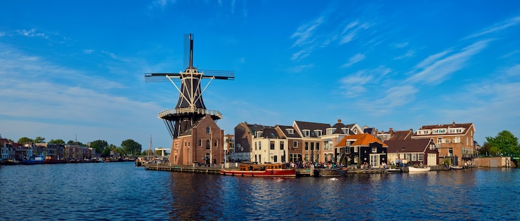 Photo panorama of harlem, netherlands