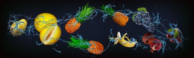 Panorama met fruit in water sappige peer meloen ananas banaan druif granaatappel kers versterken het lichaam en verhogen de immuniteit van mensen