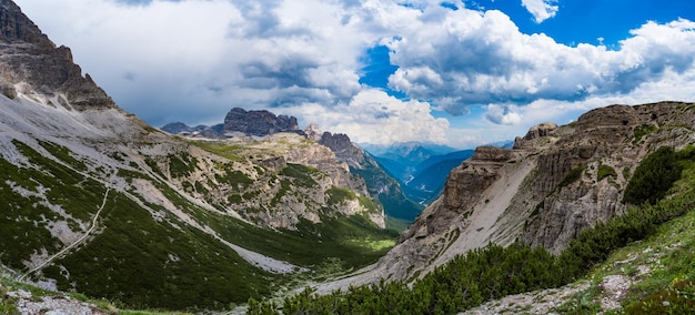 Dolomites Alps의 파노라마 국립 자연 공원 Tre Cime. 이탈리아의 아름다운 자연.