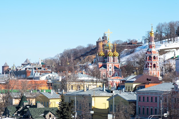 Foto panorama di nizhny novgorod in una limpida giornata invernale