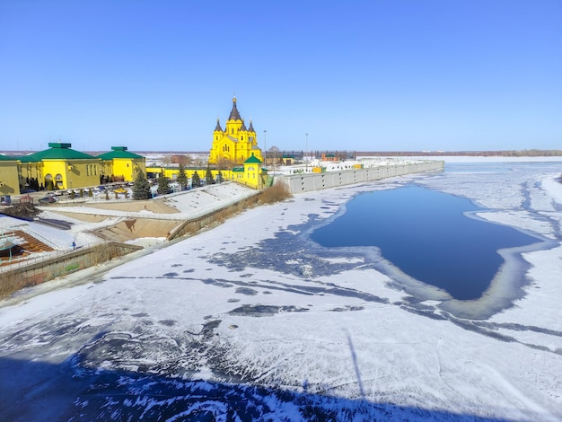 Фото Панорама нижнего новгорода в ясный зимний день