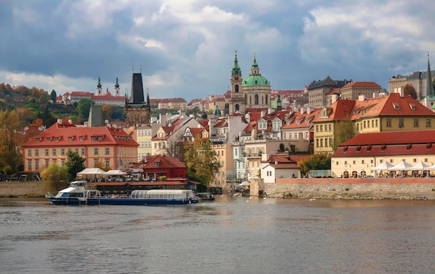 Panorama di praga repubblica ceca viste europee della città dall'alto