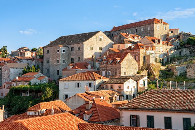 Panorama van de oude stad Dubrovnik met rode dakpan, Kroatië