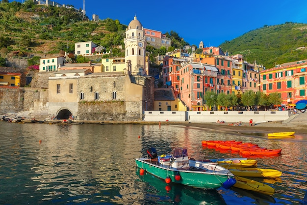 Panorama of Vernazza, Cinque Terre, Liguria, Italy