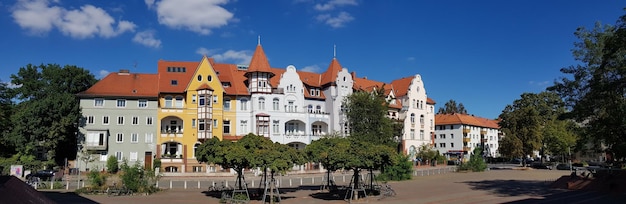 Photo panorama vorplatz von der uni- mensa hannover auf die callinstrasse in der nordstadt