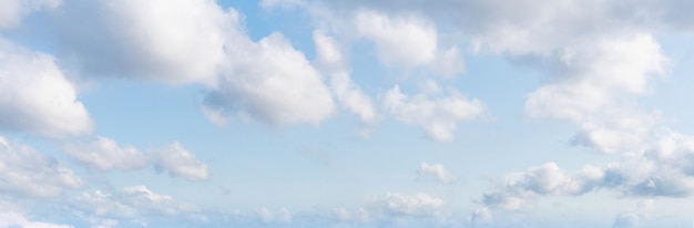 Photo panoramic blue sky and white clouds