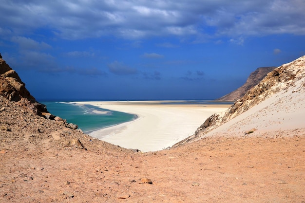 Foto vista panoramica della spiaggia contro il cielo