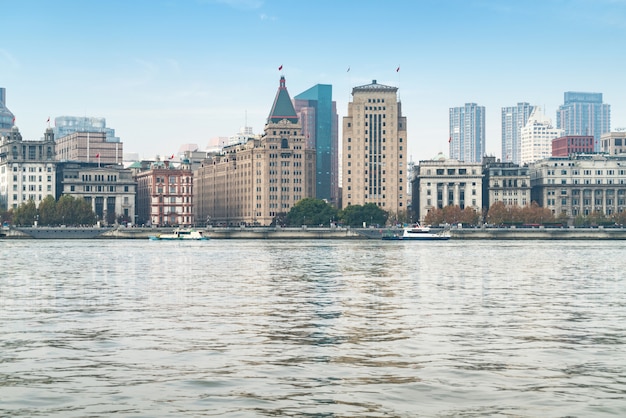 Vista panoramica della città del bund nel distretto di huangpu, shanghai