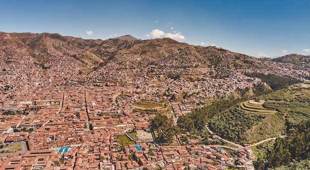 Foto vista panoramica della città di cusco perù veduta dall'alto di cusco