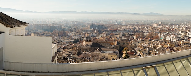 Vista panoramica della città di granada