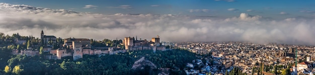 Foto vista panoramica del paesaggio cittadino sul cielo