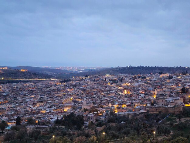 Photo panoramic view of fez from the marinid tombs