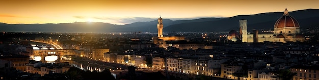 Photo panoramic view of florence in the evening, italy