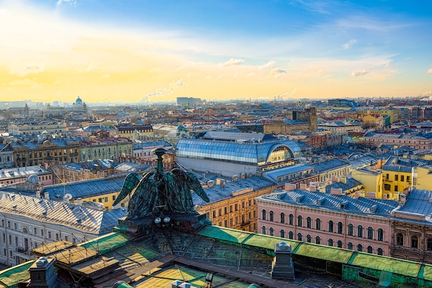 Панорамный вид с крыши Исаакиевского собора. Санкт-Петербург. Россия.