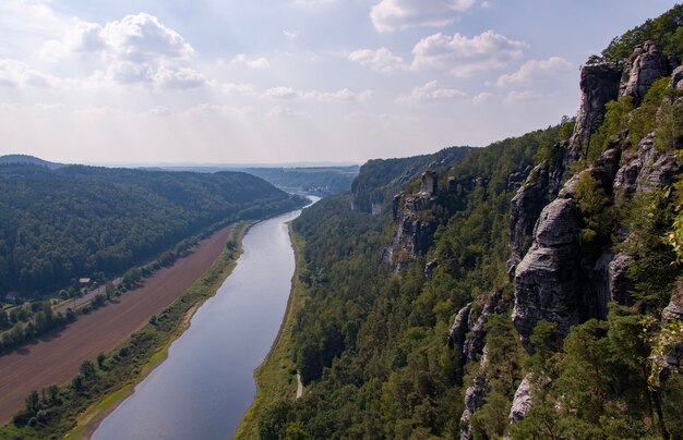 Photo panoramic view of landscape and mountains against sky