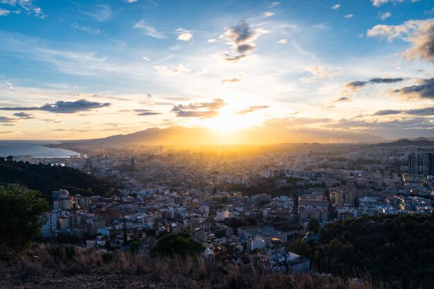 写真 夕暮れのマラガ市のパノラマ景色 スペイン アンダルシア