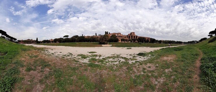 Photo panoramic view of old building against sky