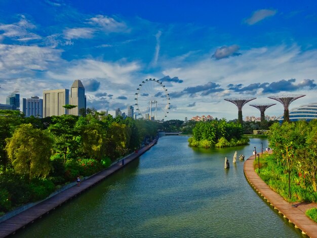 Photo panoramic view of river and buildings against sky