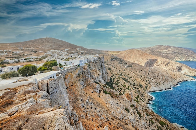 Panoramisch uitzicht Chora dorp in Folegandros