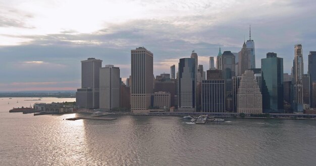 Panoramisch uitzicht midtown new york manhattan skyline van het centrum op hudson rivier de scène stadsgezicht