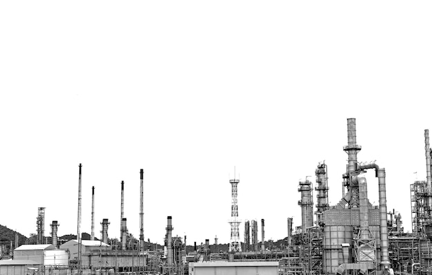 Panoramisch uitzicht op de fabriek tegen een heldere lucht