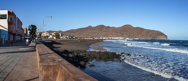 Panoramisch uitzicht op het strand van Gran Tarajal, Fuerteventura