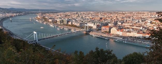 Panoramisch uitzicht over de stad boedapest, hongarije