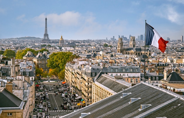 Foto panoramisch uitzicht over parijs vanaf de bovenkant van het pantheon in parijs, frankrijk