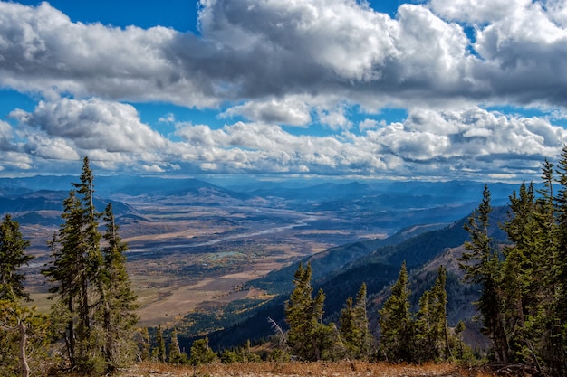 Panoramisch uitzicht vanaf de top van Rendezvous Mountain in het Grand Teton National Park