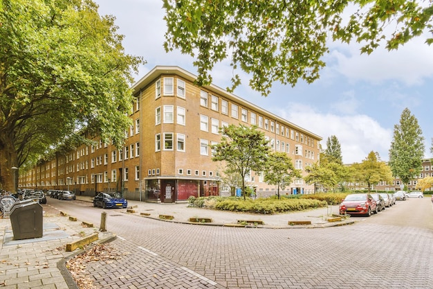 Panoramisch zicht op bakstenen huizen