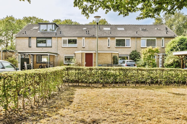 Panoramisch zicht op bakstenen huizen