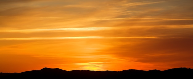 Panoramisch zicht op de avondrood