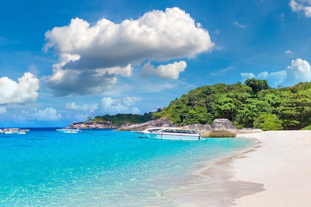 Panoramisch zicht op de Similan-eilanden, Thailand