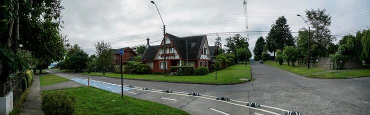 Panoramisch zicht op de stadsstraat Luchtfoto van Villarica Ara