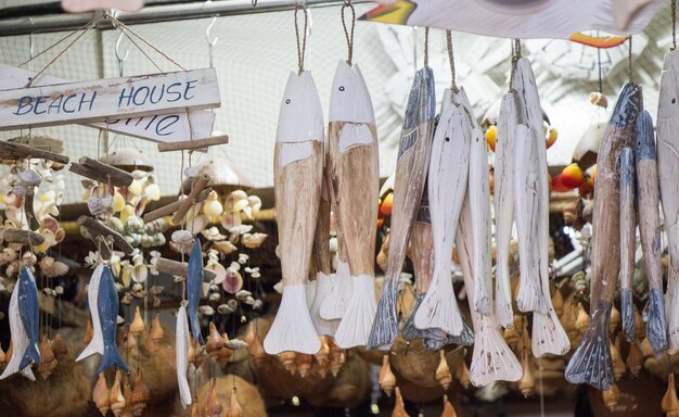 Foto panoramische weergave van vis die op de markt te koop is