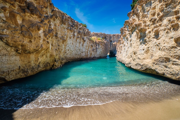 Papafragasstrand in Milos-eiland, Griekenland