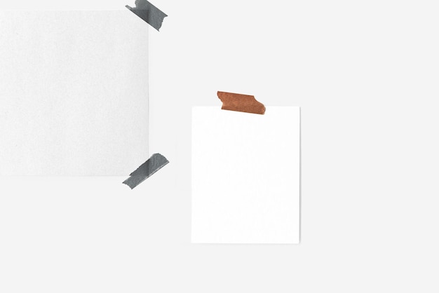 Papier mockup png mockup op een muur geplakt