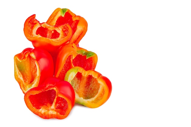 Paprika Rode peper Geïsoleerd op witte achtergrond Zoete rode peper Met uitknippad Volledige scherptediepte