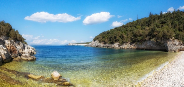 Foto spiaggia paralia dafnoudi cefalonia isole ionie grecia