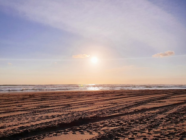 Пляж Парангтритис днем на закате