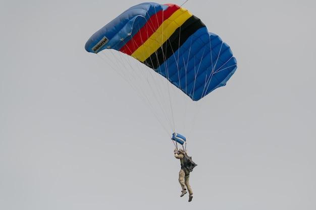 Photo paratroopers