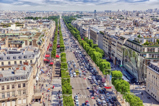 PARIJS FRANKRIJK 06 JULI 2016 Prachtig panoramisch uitzicht over Parijs vanaf het dak van de triomfboog Champs Elysees