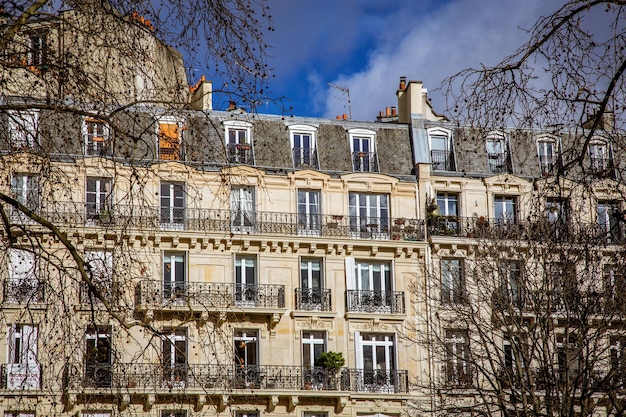 Paris architecture Traditional Haussmann style of the 19th century Haussmann renovated much of Paris