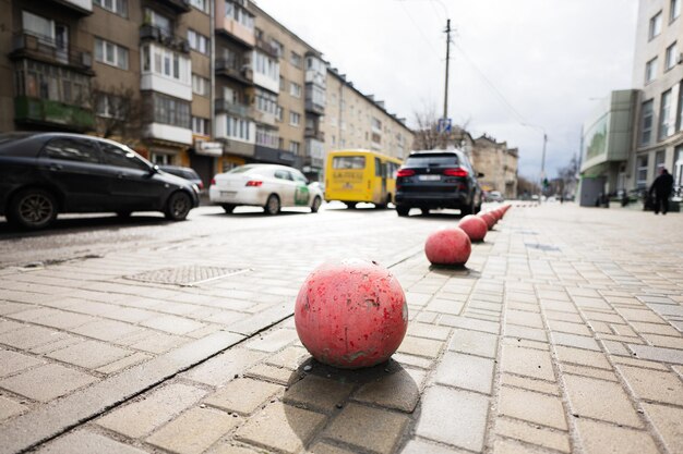 Parkeerbegrenzer ronde bal Autobarrières beperking van het verkeer in de stad